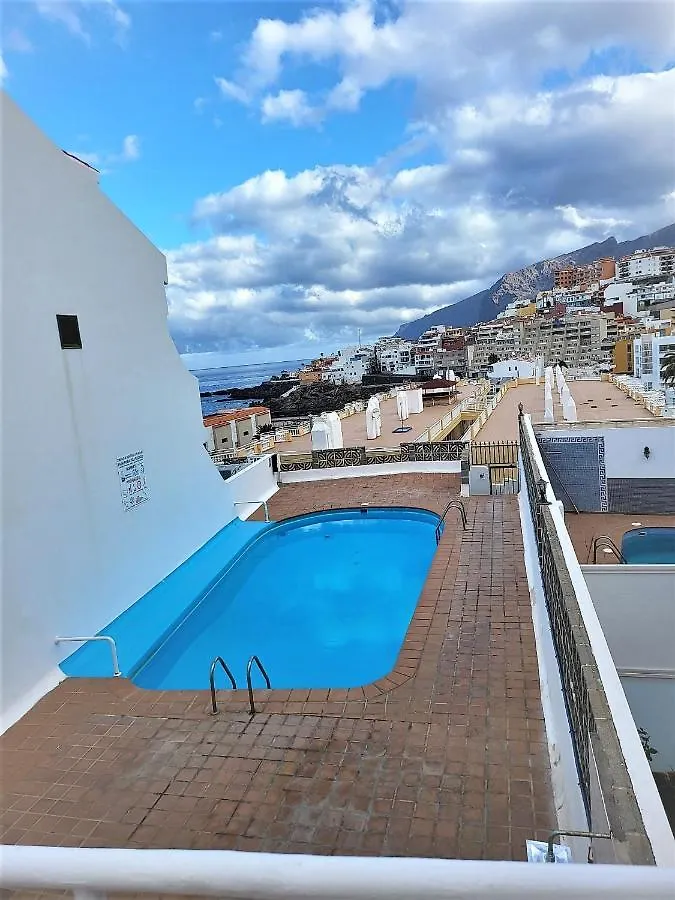 Sunny Holidays In Casa Familiar Playa La Arena By Hrtenerife Net Puerto de Santiago  Puerto de Santiago (Tenerife)
